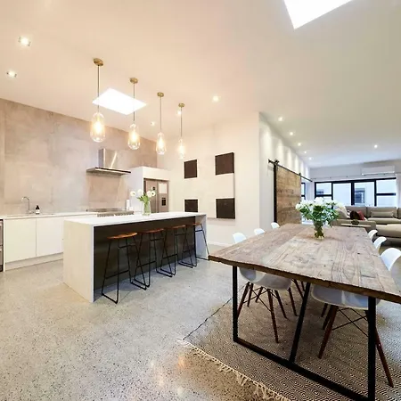 Sale Street Loft Apartment